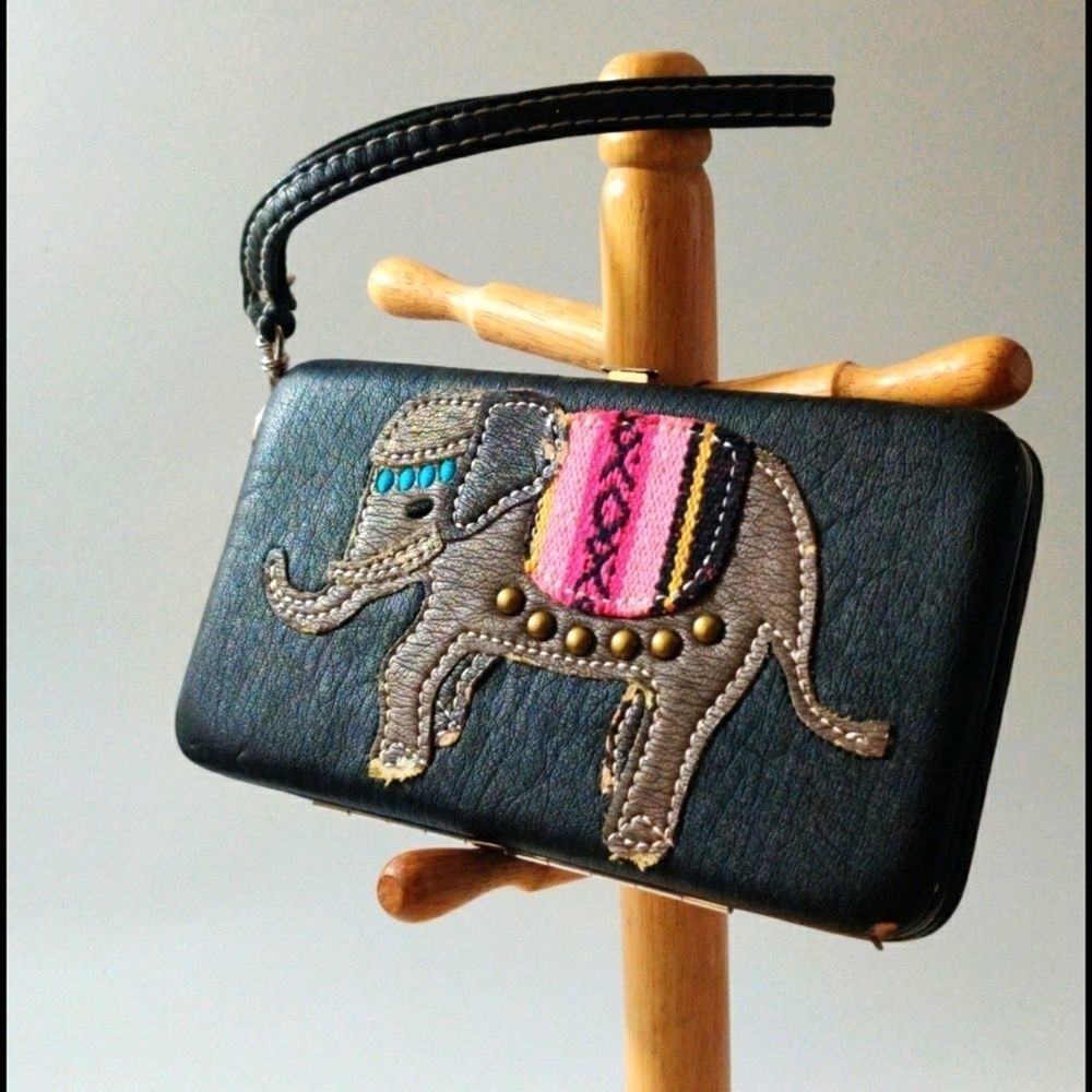 Weathered‎ Elephant Clutch